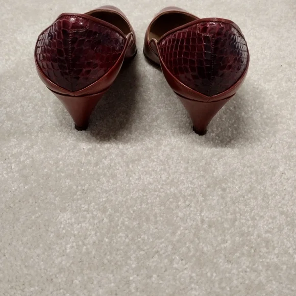 Andrew Geller Women's Red/Brown Leather Shoes - Picture 8 of 11